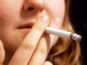 Nas últimas décadas, risco de morte entre mulheres fumantes aumentou  BBC