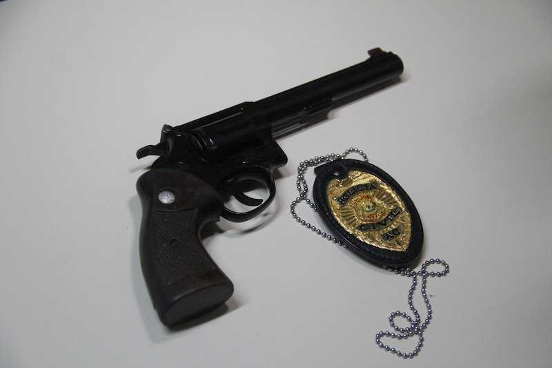 Arma usada por Lenilton, um revolver calibre 38, foi comprada por R$ 1.600 reais - foto: Alexandre Lima