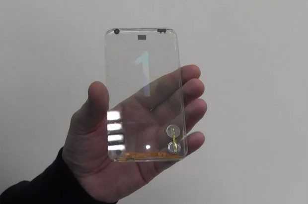 Empresa de Taiwan apresenta protótipo de smartphone transparente. O número que aparece na tela muda para mostrar que dispositivo funciona (Foto: Divulgação)