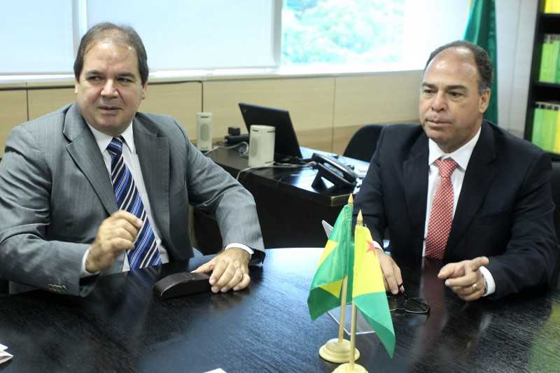 Governador Tião Viana em audiência com o ministro da Integração, Fernando Bezerra, nesta quarta-feira (Foto: Assessoria Ministério da Integração