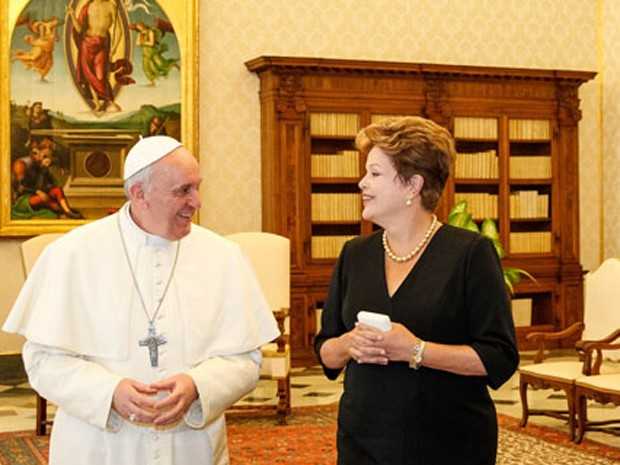 Dilma se encontra com Papa Francisco no Vaticano (Foto: Roberto Stuckert Filho/PR)