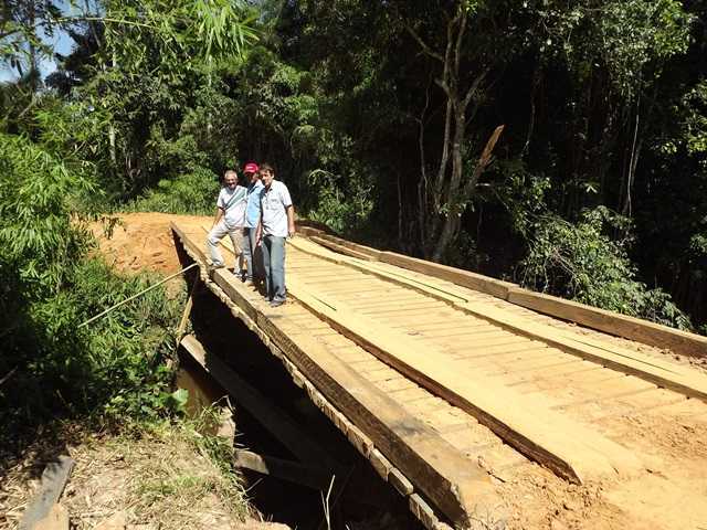 Os produtores e moradores do Pólo da Borracha foram beneficiados com a recuperação da ponte.