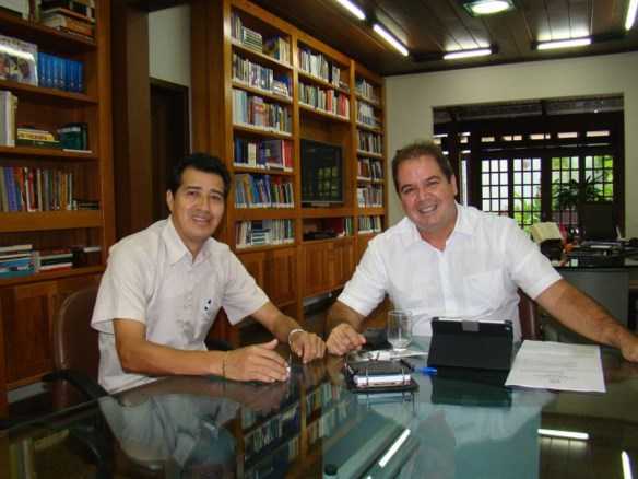 Prefeito de Assis Brasil, Doutor Betinho se reuniu com o governador Tião Viana na tarde desta terça-feira (Fotos: Agência ContilNet)