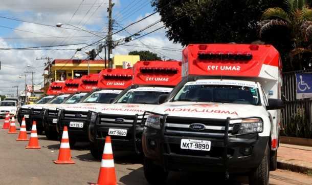 Também foram entregues novas ambulâncias para o Samu (Foto: Sérgio Vale/Secom)