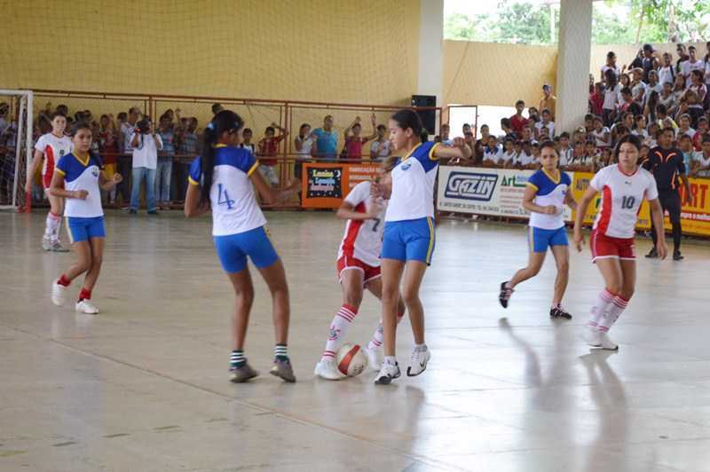 Abertura-dos-jogos-escolares-2013-fotos-Ana-Freitas-em-14-de-maio-de-2013-110