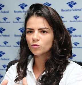 Delegada da Receita Federal em Rio Branco, Tatiana Roques. 