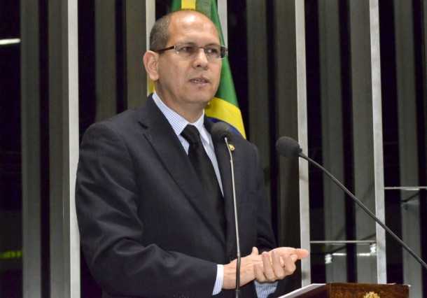 Em seu discurso, o senador Aníbal destacou que o governo Federal assumiu também a responsabilidade pela recuperação geral da rodovia (Foto: Waldemir Barreto)