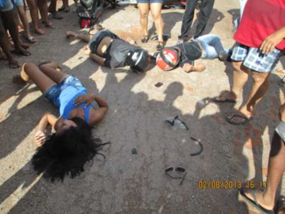 Vereadora de Feijó diz que as vítimas agonizaram no chão por várias horas à espera de uma ambulância