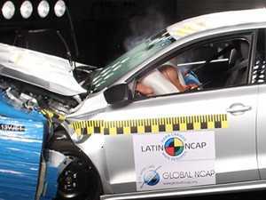Airbag se abre durante teste de colisão do Latin NCap (Foto: Divulgação/Latin NCap)