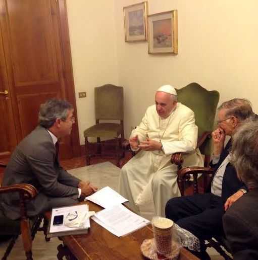 Senador Jorge Viana com o Papa Francisco e o Bispo Dom Moacir, no Vaticano