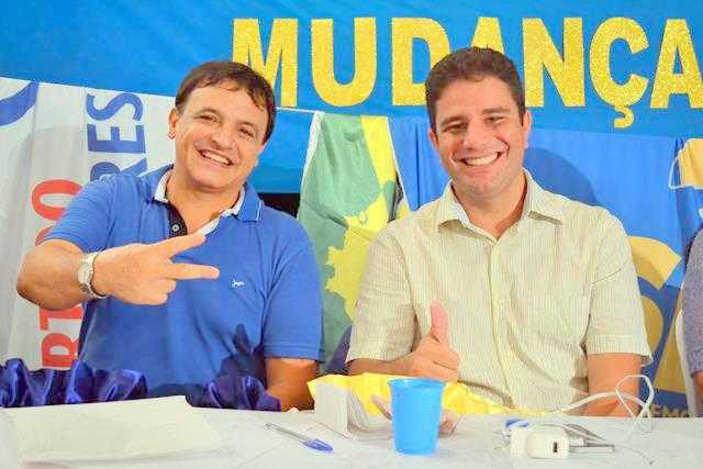 Deputados Márcio Bittar e Gladson Cameli estiveram juntos no evento em Sena Madureira/Foto: Agência ContilNet e AcPurus