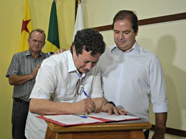 Wolvenar Camargo foi empossado nesta terça-feira (18) para o cargo de assessor especial de governo (Foto: Caio Fulgêncio/G1)