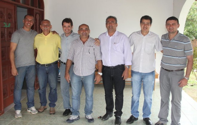 Representante e prefeitos do Alto e Baixo Acre estiveram reunidos na sede do CONDIAC em Brasiléia - Alexandre Lima