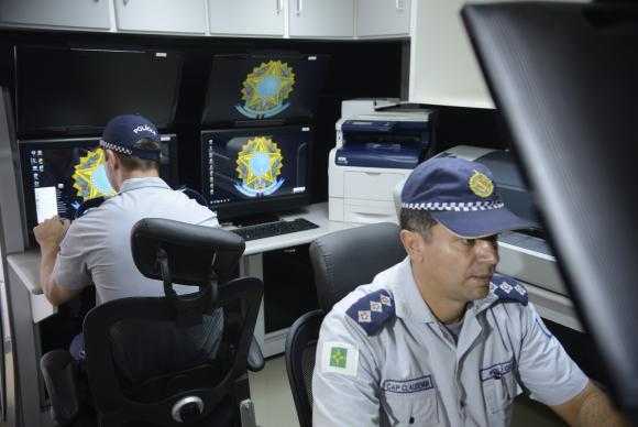 A Polícia Militar faz demonstração de equipamentos de tecnologia da informação voltados à segurança que serão usados na Copa do MundoFábio Rodrigues Pozzebom/Arquivo Agência Brasil