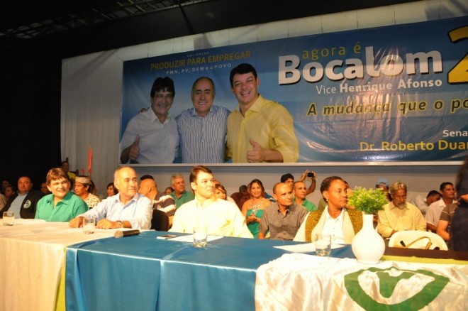  Durante o evento foram apresentados todos os pré-candidatos a deputados estaduais e federais