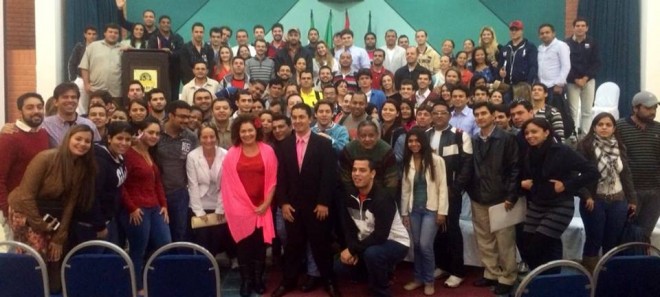 Comitiva de parlamentares brasileiros fez a ponte entre os estudantes brasileiros e autoridades bolivianas