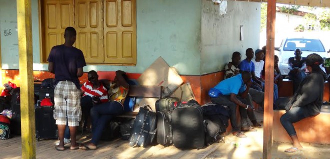 Cerca de 100 haitianos chegaram à fronteira neste final de semana/Foto: Carlos Portela
