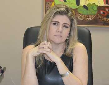 Promotora Alessandra Marques