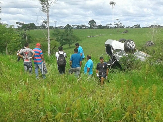 Motorista teria cochilado e o veículo caiu em uma ribanceira/Foto: Ruan Amorim: