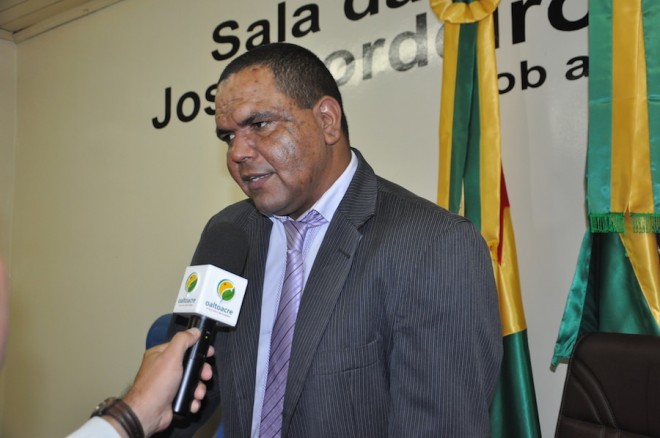 Mário Jorge Fiesca (SDD) ficará no biênio 2015/2016, a frente da mesa após sua reeleição.