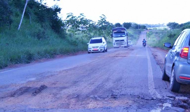O término dos serviços de recuperação da BR aconteceu há menos de dois meses, mas a estrada já apresenta buracos/Foto: ContilNet Notícias