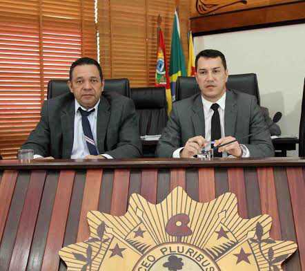 Presidente da Aleac, Ney Amorim, e o primeiro-secretário, Manoel Moraes