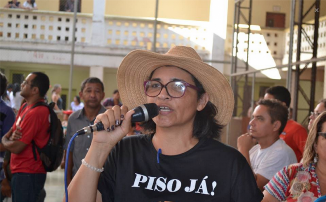 Rosana Nascimento, dirigente da CUT e do Sinteac: “Continuar filiado ao PT é concordar com a ditadura do governo estadual”