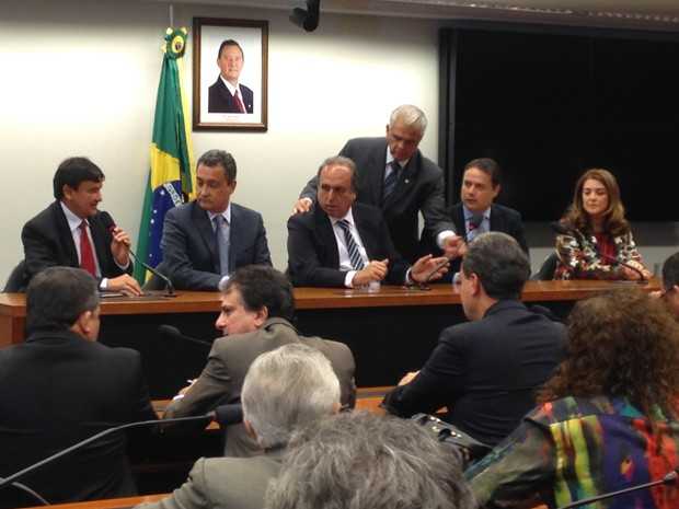 Governadores falam sobre a CPMF após reunião com o presidente da Câmara (PMDB-RJ) (Foto: Marianna Holanda/G1)