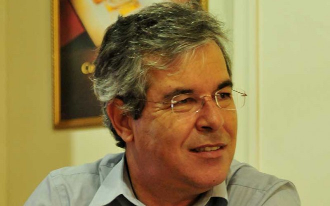 Jorge Viana rebate criticas por ter elevado o valor do ICMS sobre a tarifa de energia no Acre