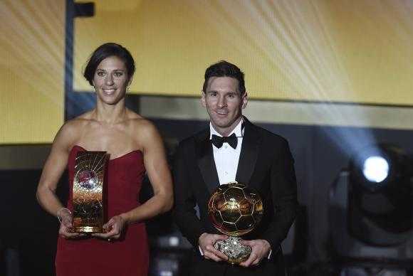 O argentino Lionel Messi e a norte-americana Carli Lloyd foram os vencedores da Bola de Ouro de 2015EPA/Valeriano di Domenico/Agência Lusa