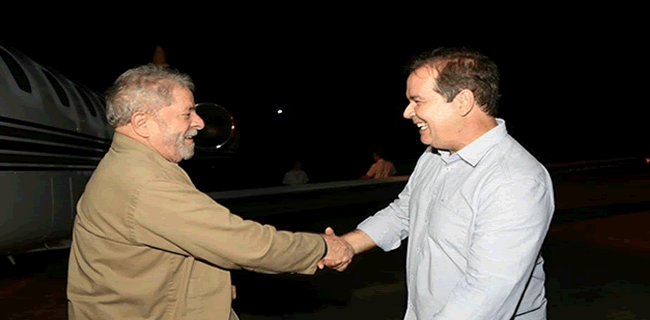 Tião Viana e o ex-presidente Lula, também investigado. Foto: Reprodução