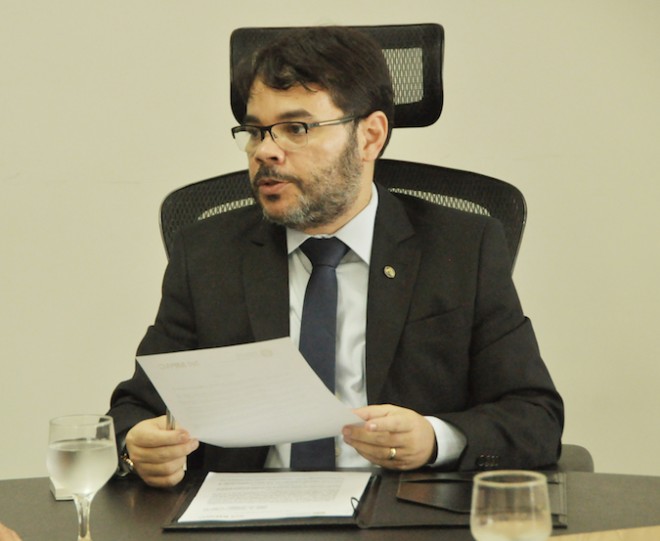 Procurador-geral de Justiça Oswaldo D'Albuquerque Lima Neto
