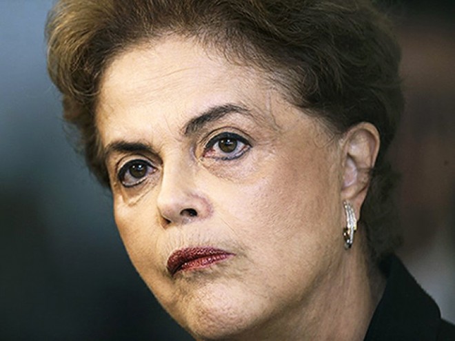 Presidente Dilma Rousseff, durante coletiva de imprensa em Brasília (DF), nesta quarta-feira (16)(Ueslei Marcelino/Reuters)