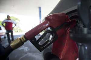 Entram hoje (7) em vigor os novos preços da gasolina e do óleo diesel. O reajuste da gasolina é de 3%. Já o aumento do diesel será de 6%. (Marcelo Camargo/Agência Brasil)