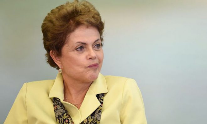 FORA – Presidente Dilma Rousseff ficará afastada do cargo até julgamento final