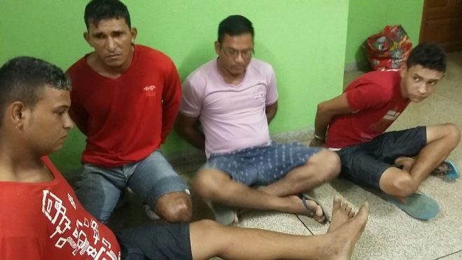 Aloísio Rodrigo, Francisco Jackson, Claudomairo Lacerda e Wilson Castro, foram detidos após recuperarem o veículo.