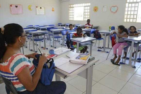 Relatório da Unesco diz que Brasil ainda não vê educação como forma de qualificação de vida das pessoas Arquivo/Agência Brasil