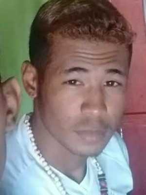 Adriano Moura de Souza, de 20 anos, está desaparecido desde terça (Foto: Arquivo pessoal)