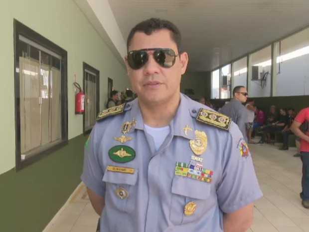 Subcomandante da PM-AC falou sobre a reconvocação do subtenente que matou sargento dentro de quartel (Foto: Reprodução/Rede Amazônica Acre)