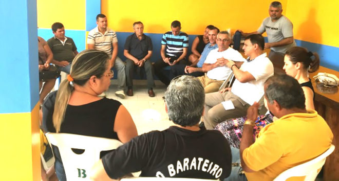 O prefeito eleito de Assis Brasil, Zum, o atual prefeito, Zé do Posto, e lideranças do município receberam Bittar para conversar sobre unidade nas eleições 2018/Foto: Wania Pinheiro/ContilNet