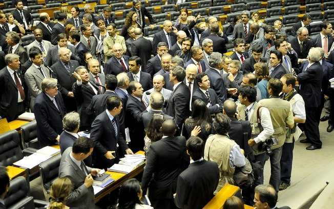 Impasse sobre os royalties adiou para o ano que vem a votação do Orçamento de 2013 - Agência Brasil