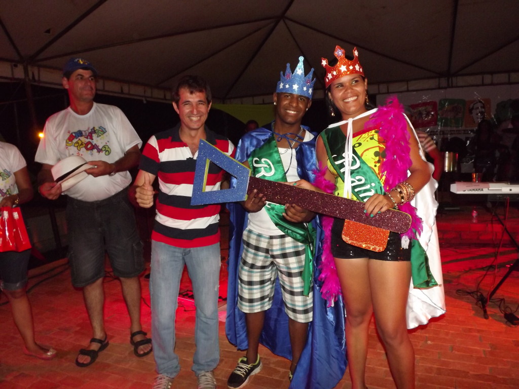 Rei Momo e Rainha do Carnaval receberam a chave da cidade para comandar a quadra carnavalesca de Xapuri - Fotos: Almir Andrade