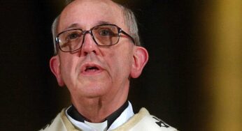 Cardeal argentino Jorge Mario Bergoglio é o novo Papa