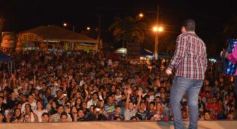 Noite Gospel leva público de 10 mil pessoas na primeira noite de Expolândia