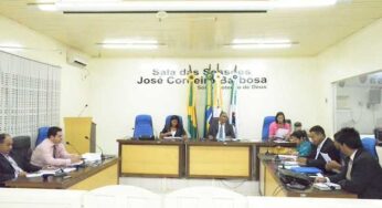 Secretaria de saúde participa de sessão ordinária