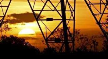 Conta de luz fica 0,55% mais cara em março, segundo IBGE