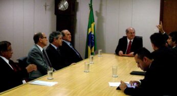 Banda larga chega ao Acre até setembro, diz ministro Paulo Bernardo
