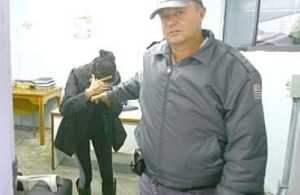 I.L.S., 48 anos, foi levada para a delegacia após tentativa de homicídio - Foto: Divulgação