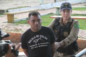 Chegada de Raimundo na cidade de Epitaciolândia após ser detido com a droga - Foto: Alexandre Lima
