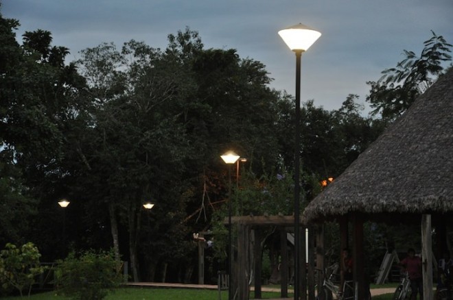 Iluminação do Parque e vários pontos da cidade estão sendo trocadas - Foto: assessoria